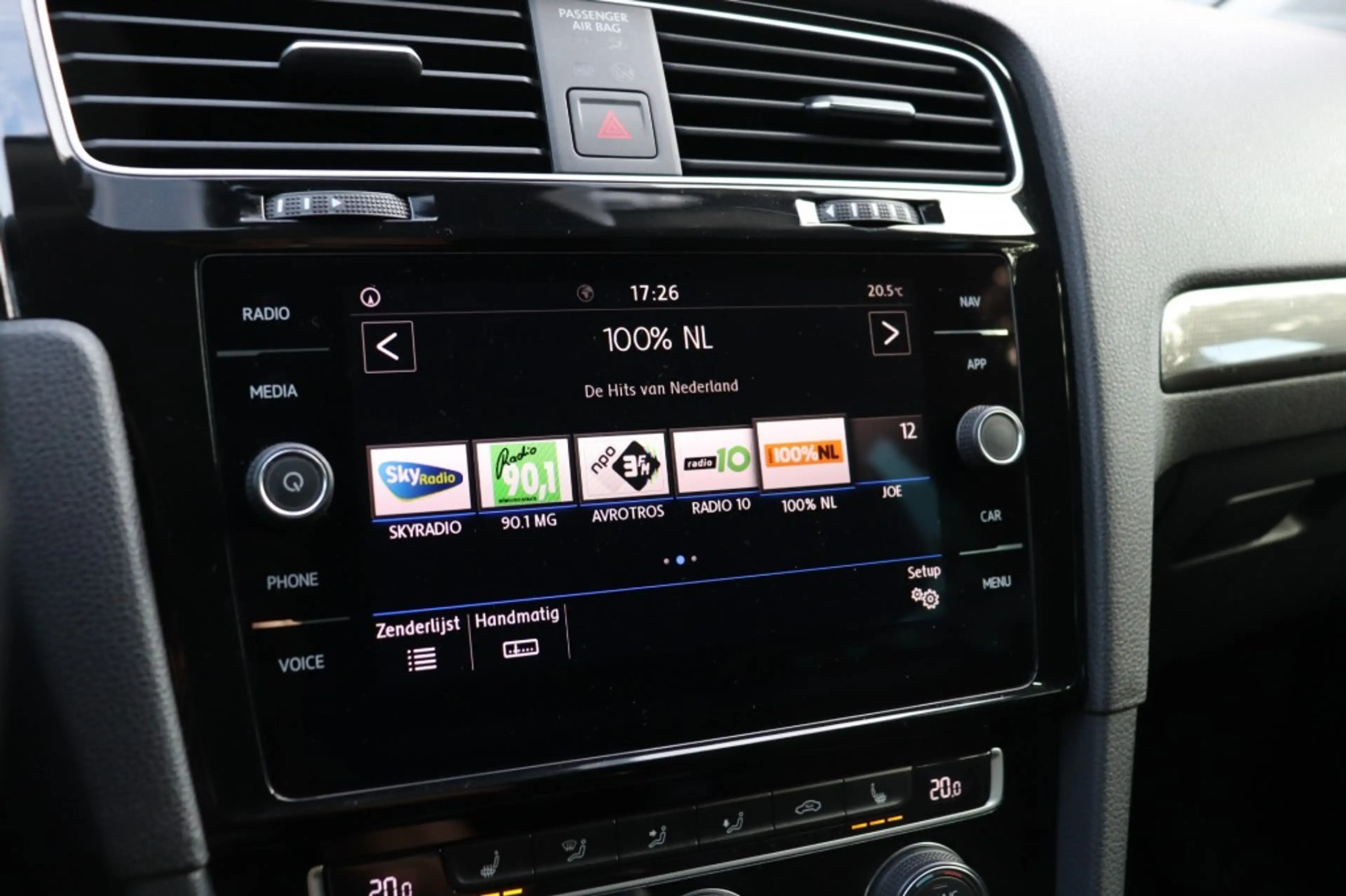 Volkswagen Golf 1.0 TSI 116PK IQ.LINE/LANE.ASSIST/BLIND.SPOT/ADAP. — photo 34