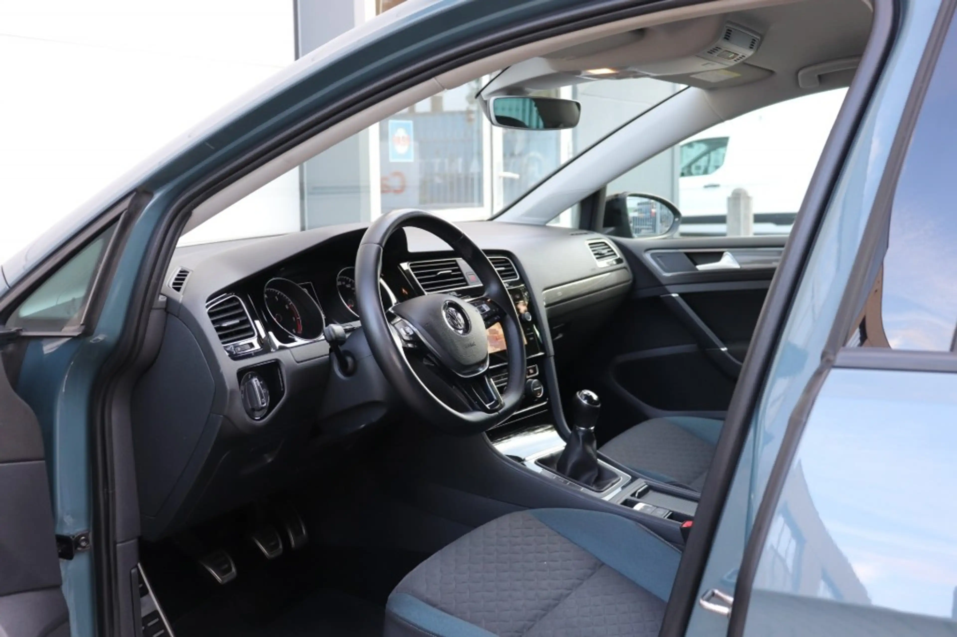 Volkswagen Golf 1.0 TSI 116PK IQ.LINE/LANE.ASSIST/BLIND.SPOT/ADAP. — photo 8