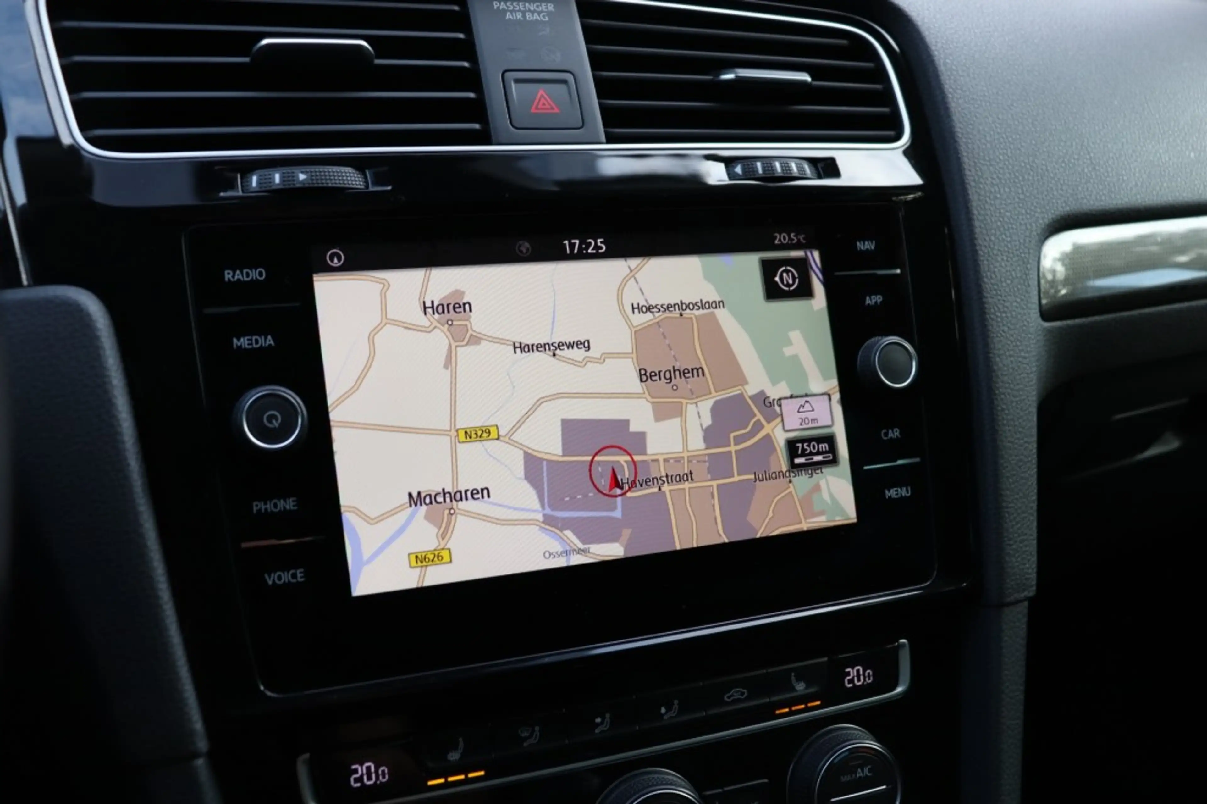 Volkswagen Golf 1.0 TSI 116PK IQ.LINE/LANE.ASSIST/BLIND.SPOT/ADAP. — photo 33
