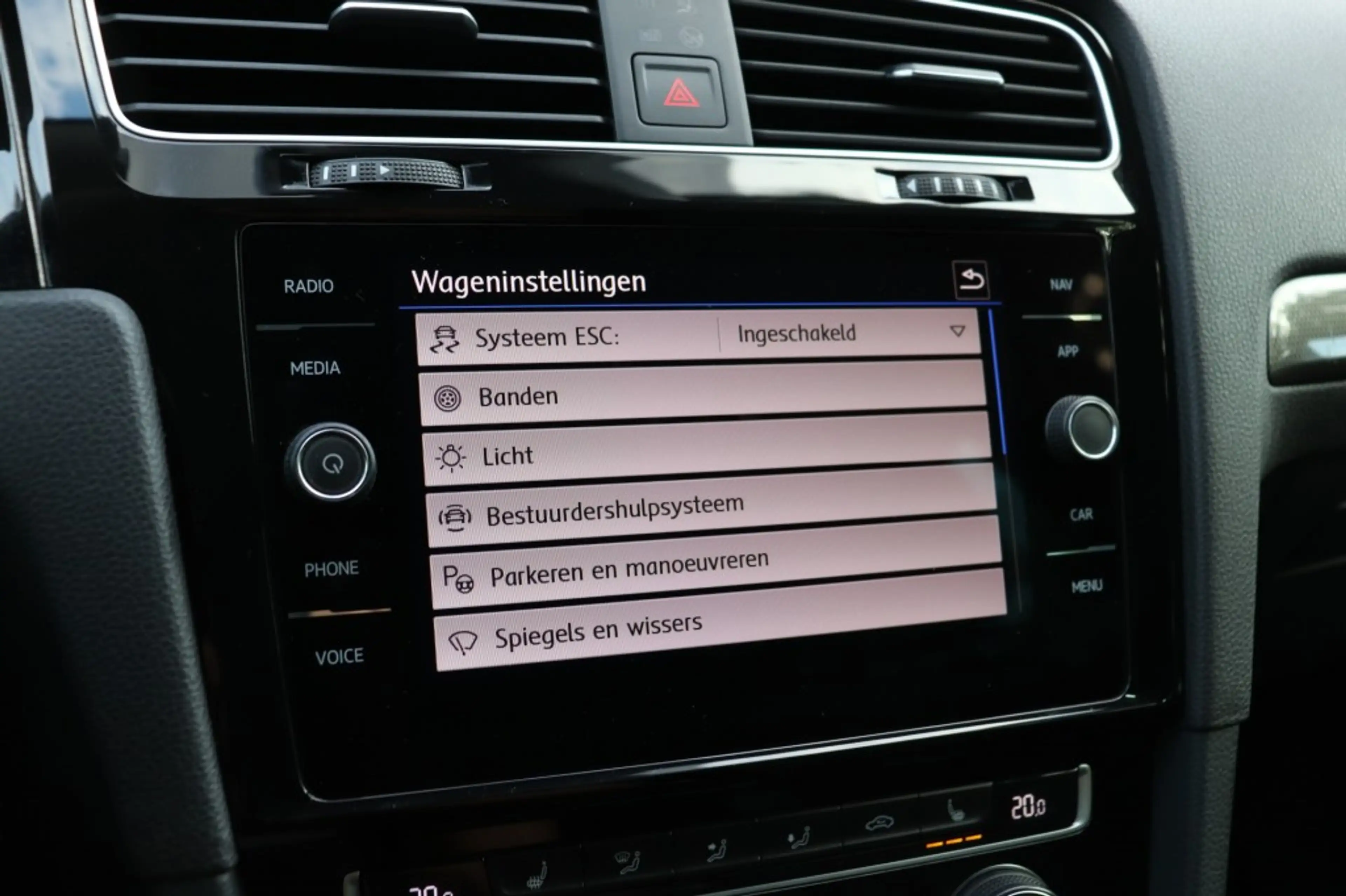 Volkswagen Golf 1.0 TSI 116PK IQ.LINE/LANE.ASSIST/BLIND.SPOT/ADAP. — photo 38