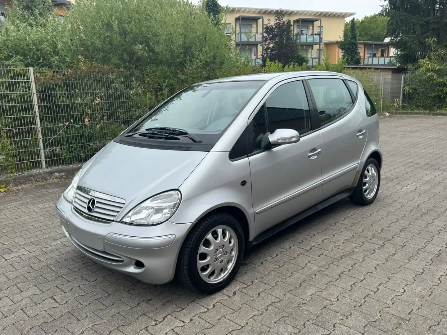 Mercedes-Benz A 160 L CLASSIC. 1.Hand - Klima - Silber - 1