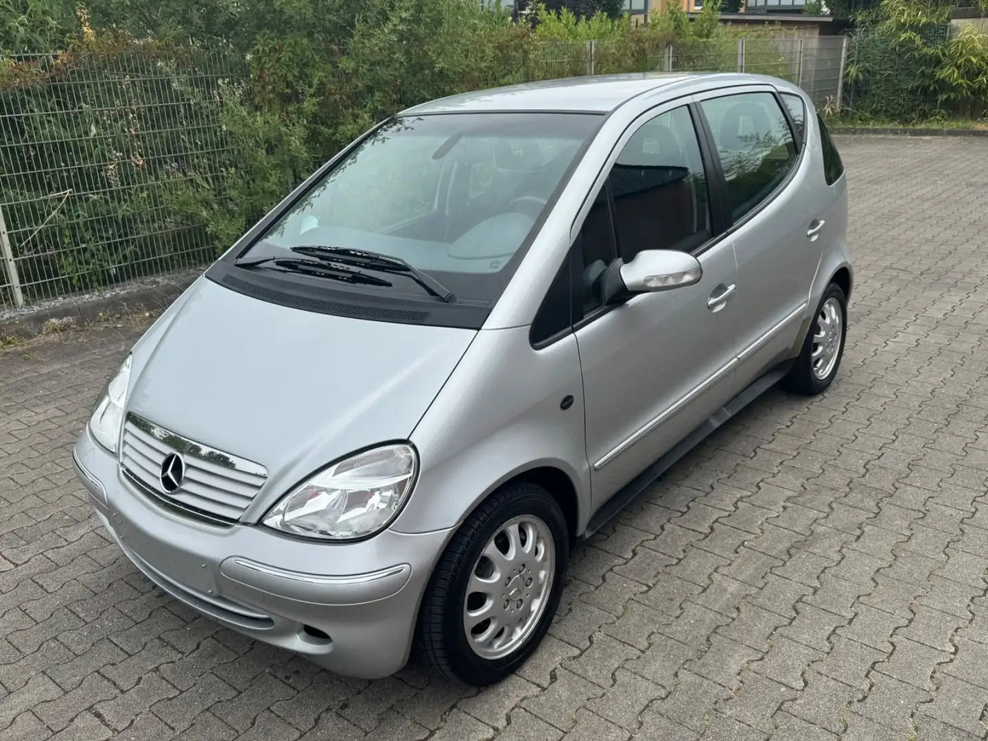 Mercedes-Benz A 160 L CLASSIC. 1.Hand - Klima - Silber - 2