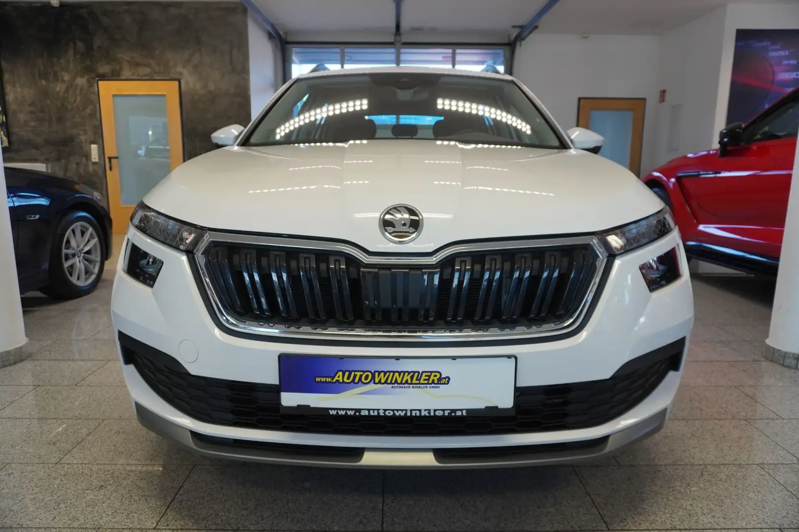 Skoda Kamiq 1.0 TSI Sportsitze/SmartLink/PDC Weiß - 2