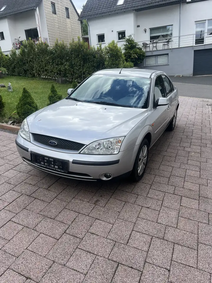 Ford Mondeo 1.8 Ambiente, foto 1