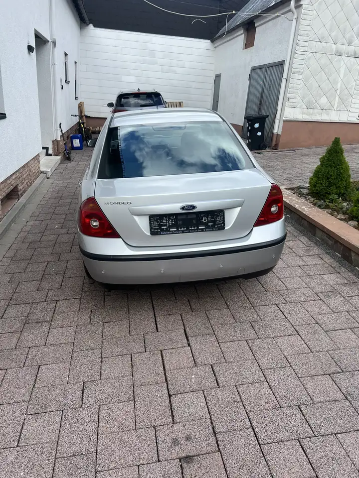Ford Mondeo 1.8 Ambiente, foto 4
