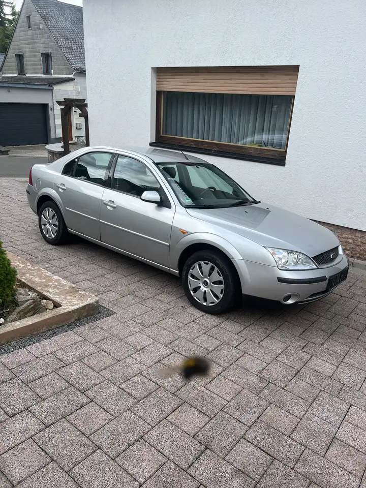 Ford Mondeo 1.8 Ambiente, foto 2