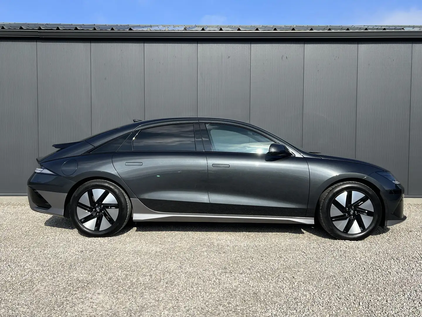 Hyundai IONIQ 6 Core Plus 77kWh Grijs - 2