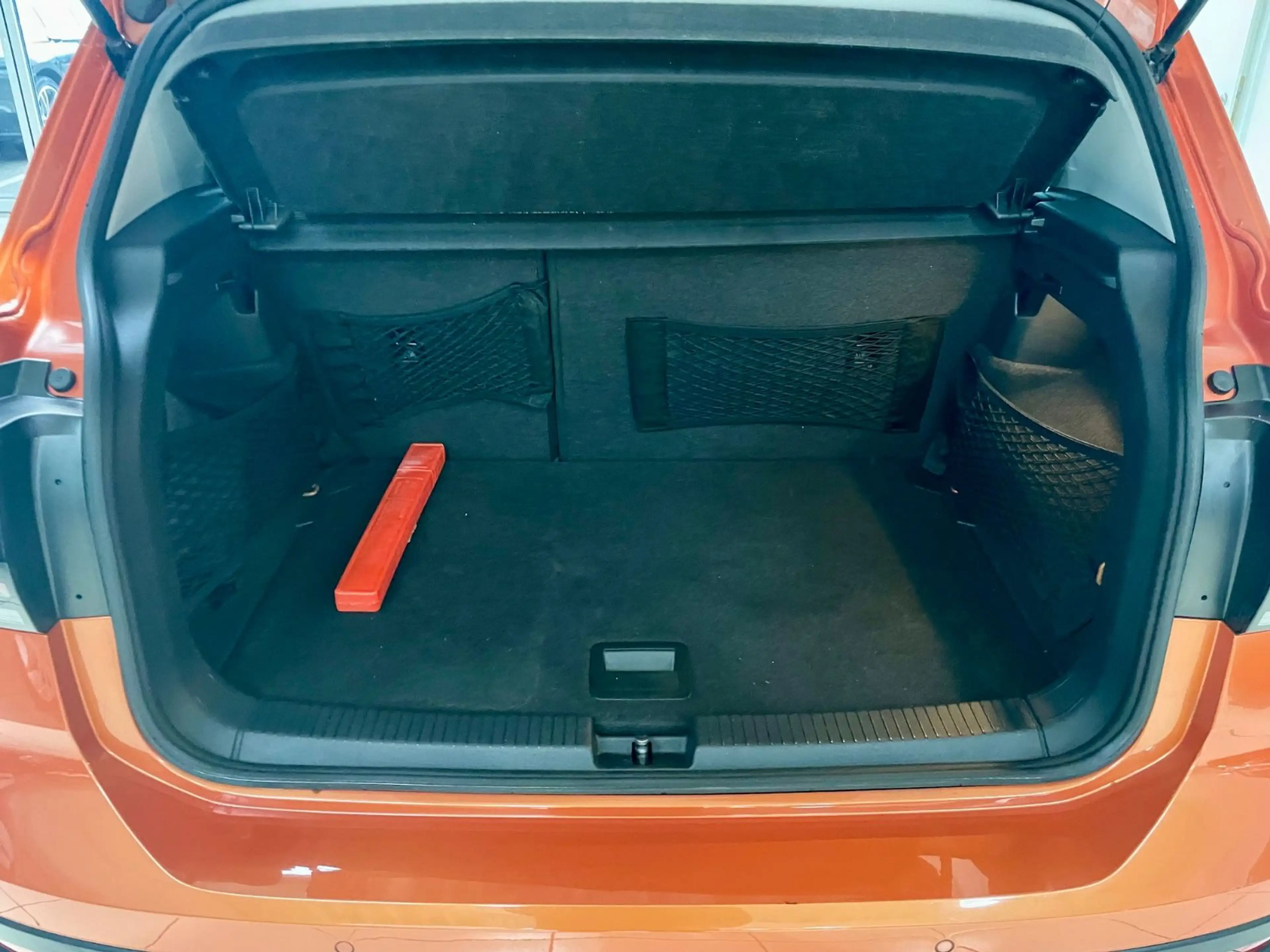 Volkswagen T-Cross Style 1,0 Automatik/Navi/Alus — photo 14