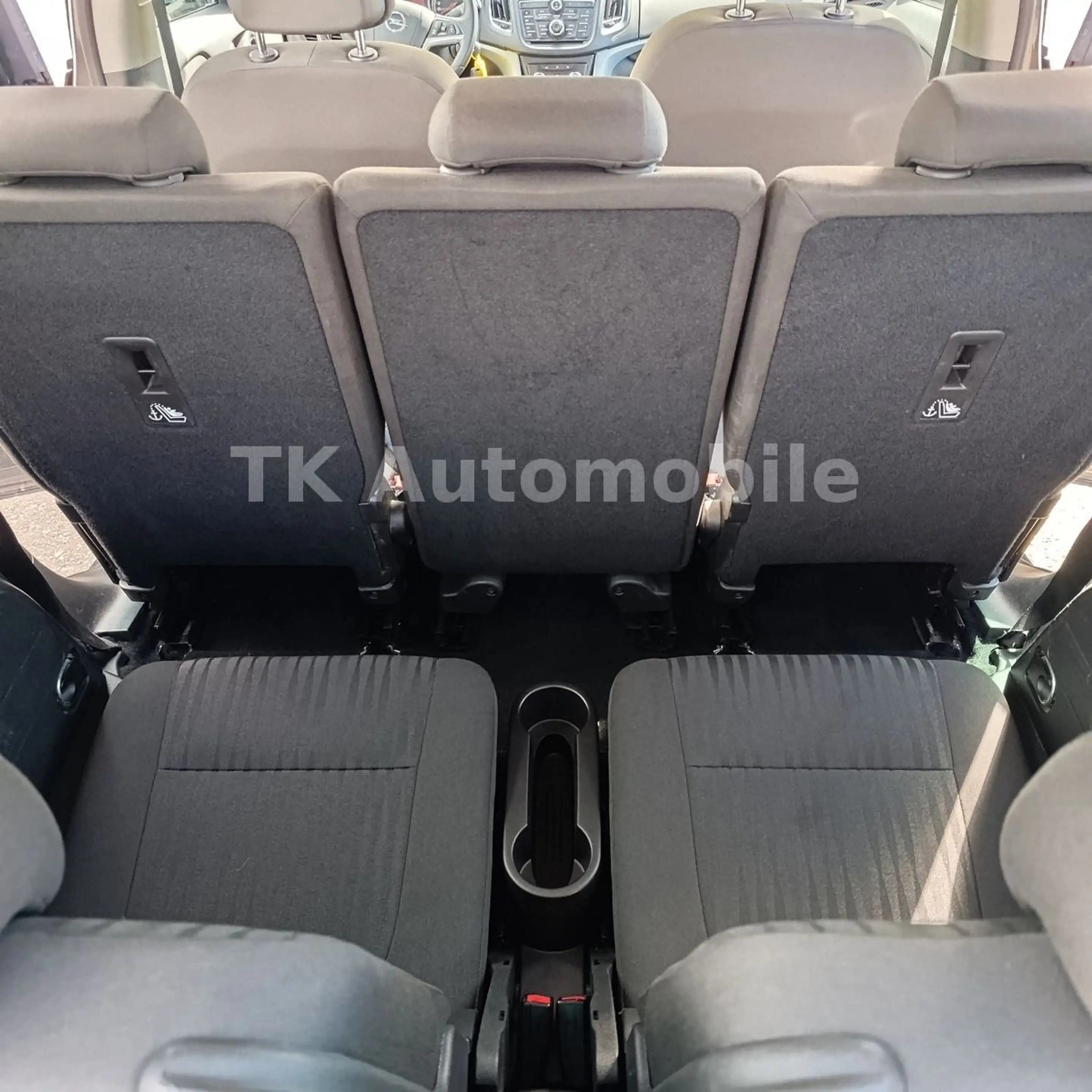 Opel Zafira C Tourer NAVI/SHZ/KAMERA/7 Sitze/1 Hand! — photo 12