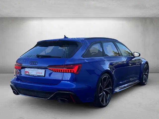 Audi RS6 view 3
