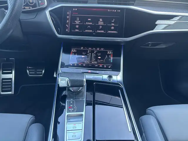 Audi RS6 view 9