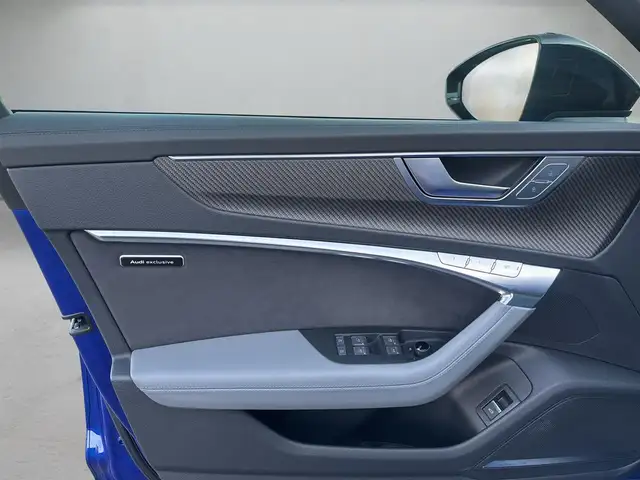 Audi RS6 view 6