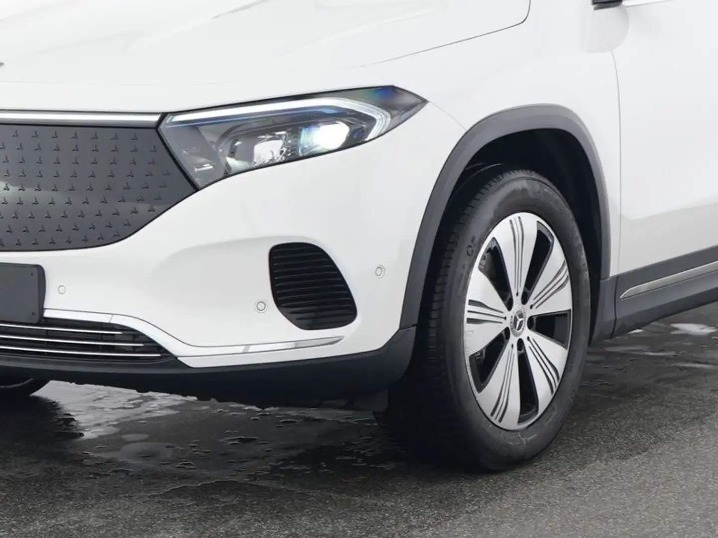 Mercedes-Benz EQA 300 4M ProgressiveAdvancedPlus/AHK/Distronic Weiß - 2