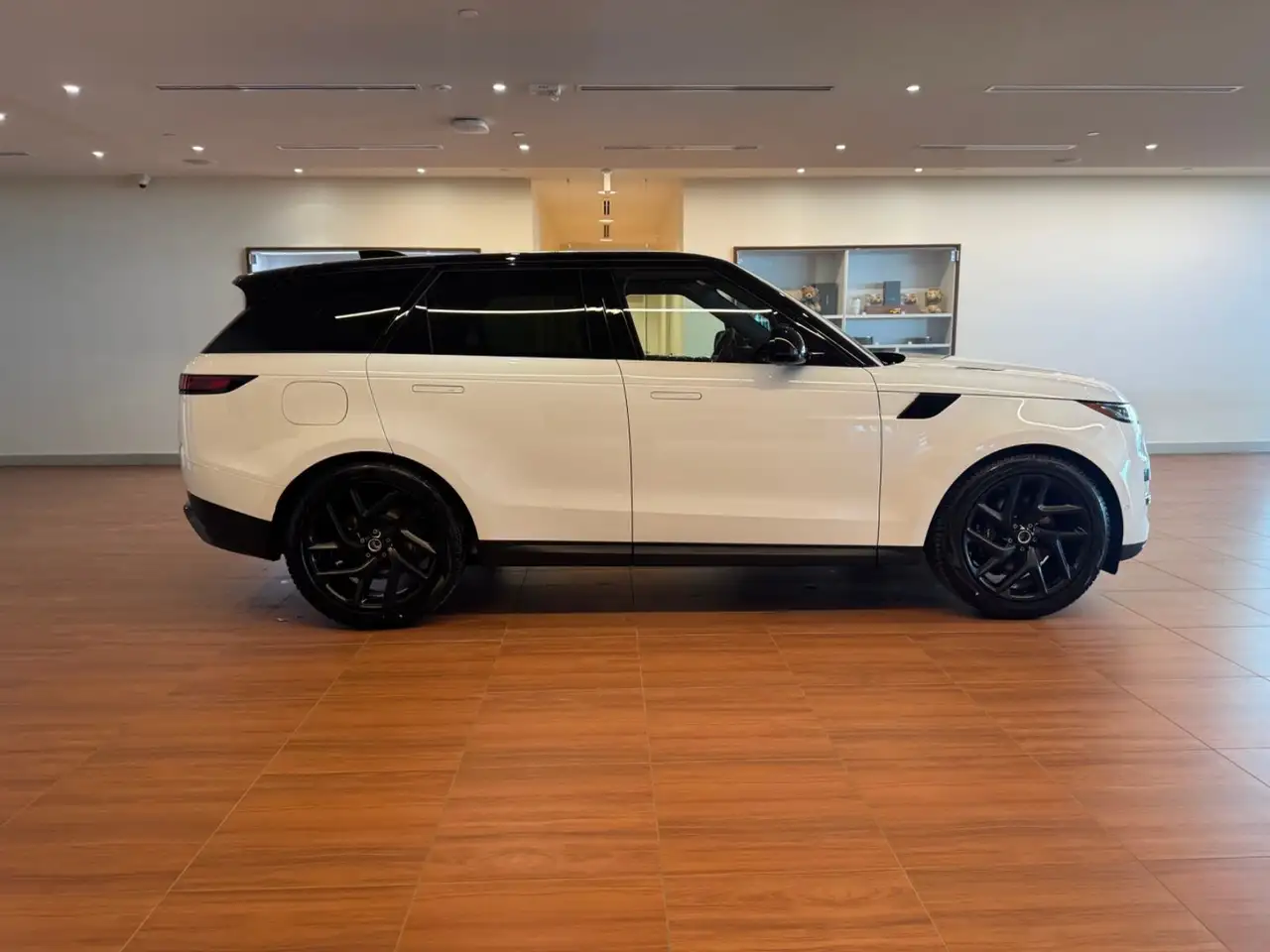 Land Rover Range Rover Sport снимка Land Rover Range Rover Sport