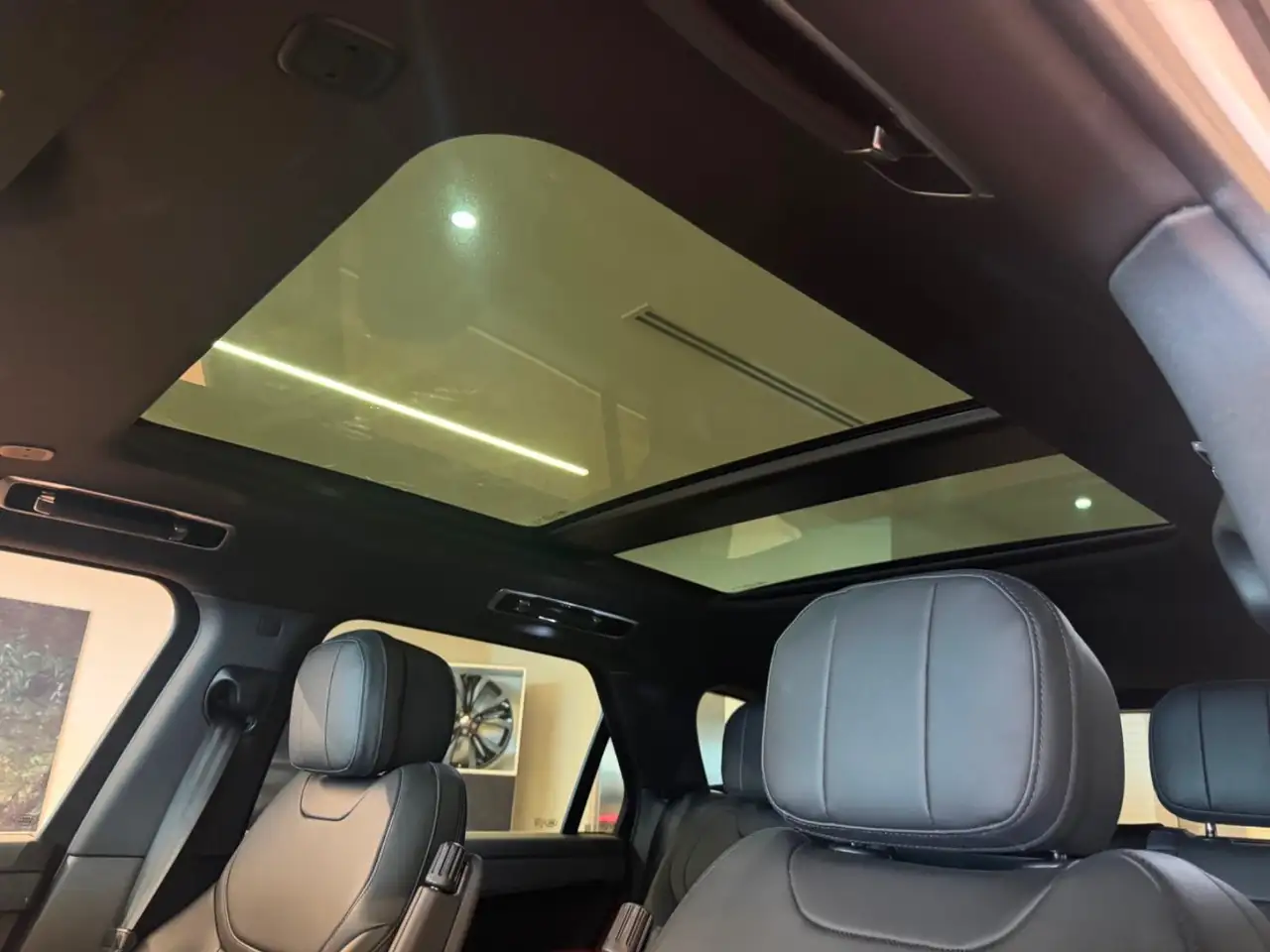 Land Rover Range Rover Sport снимка Land Rover Range Rover Sport