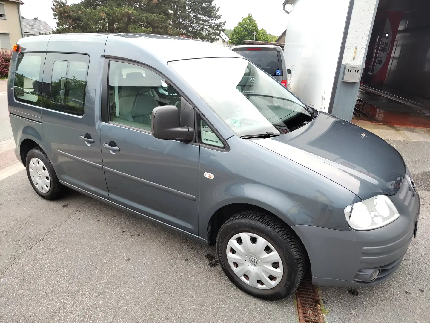 Volkswagen Caddy Life Gris - 1