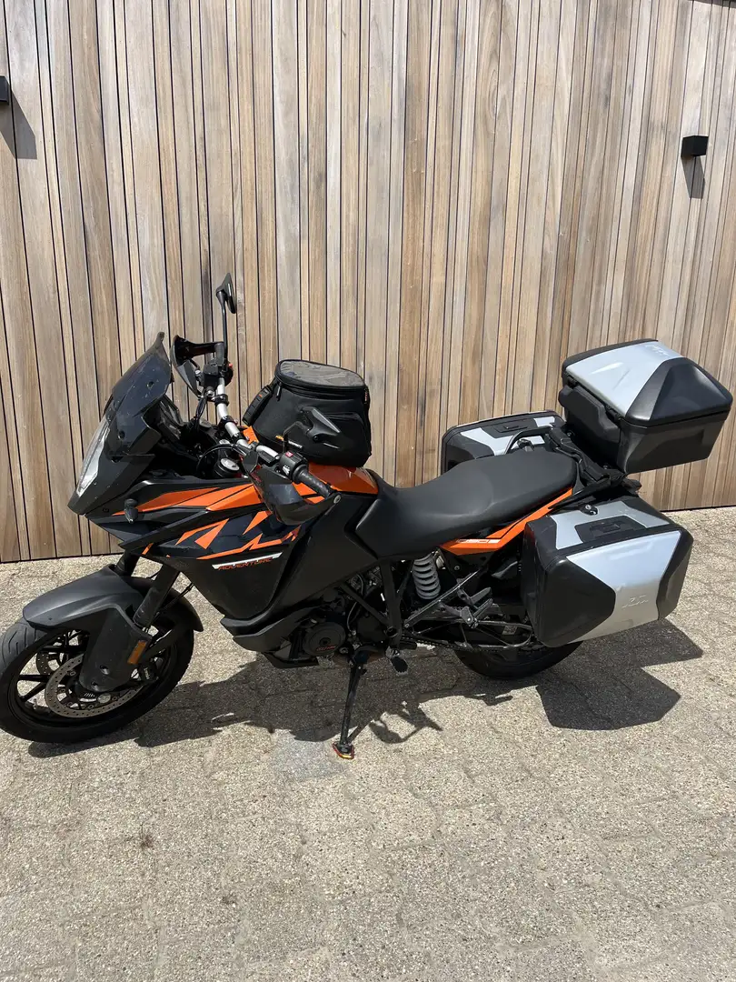 KTM 1090 Adventure Orange - 2