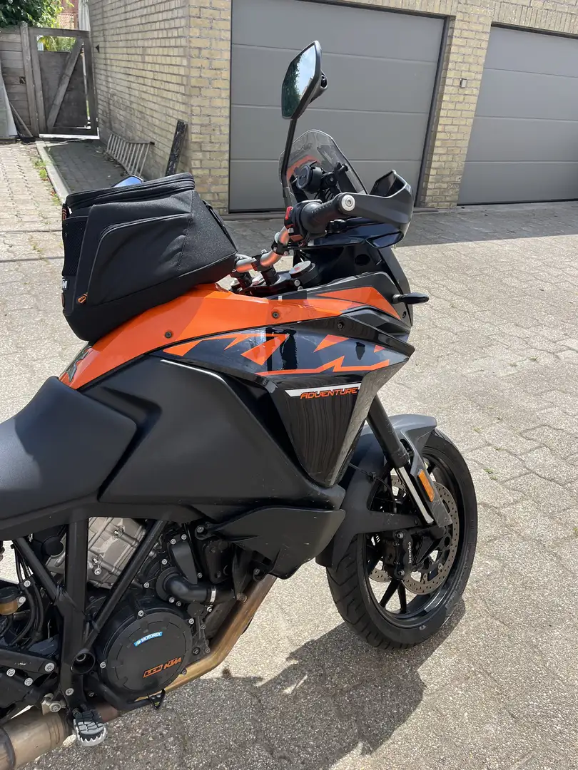 KTM 1090 Adventure Orange - 1