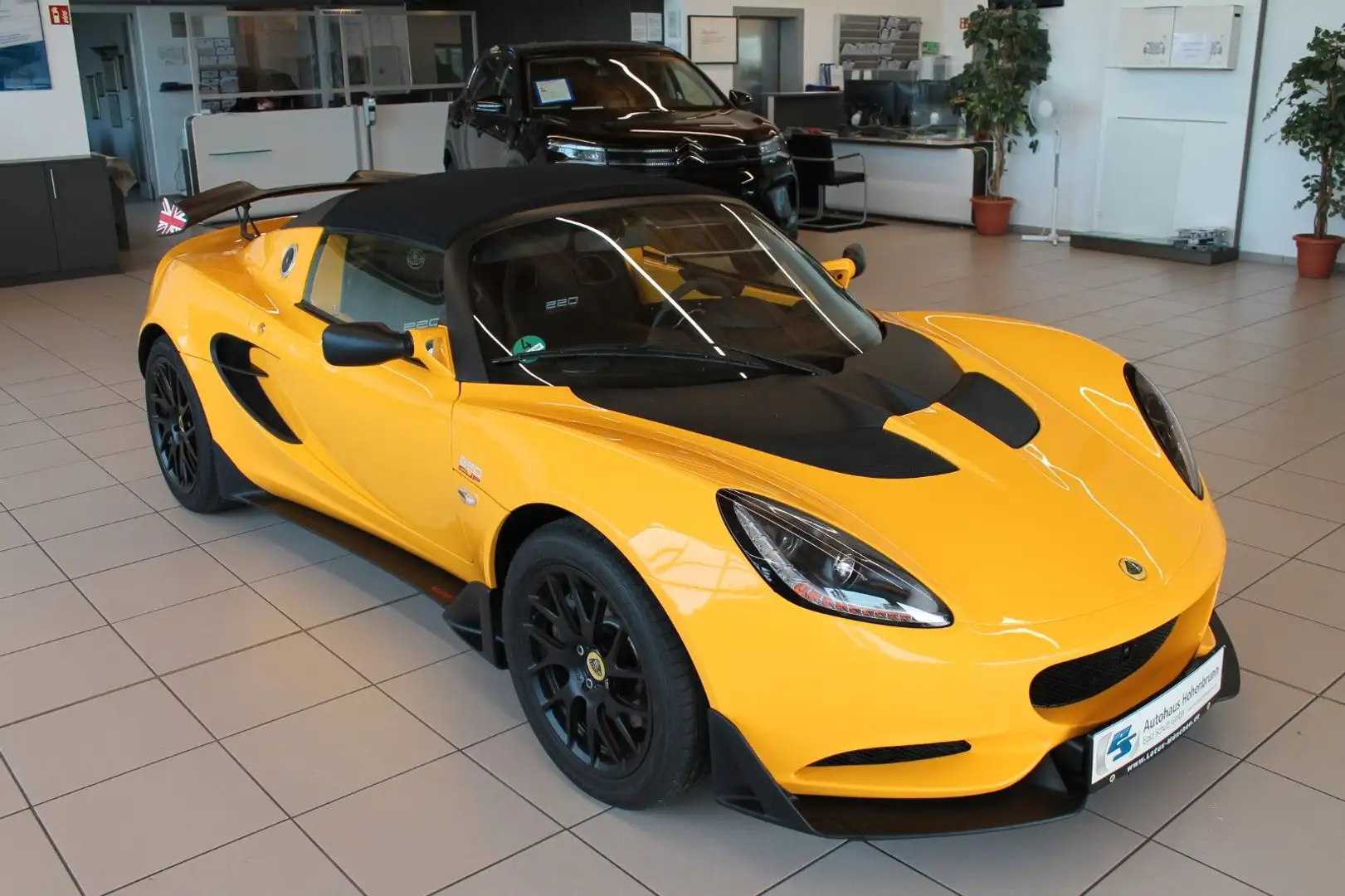 Lotus Elise Cup 220 Amarillo - 1