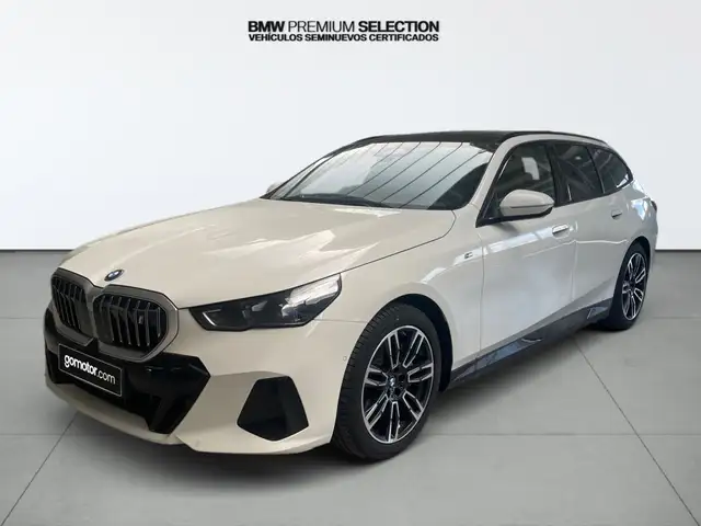 BMW i5 Touring eDrive40