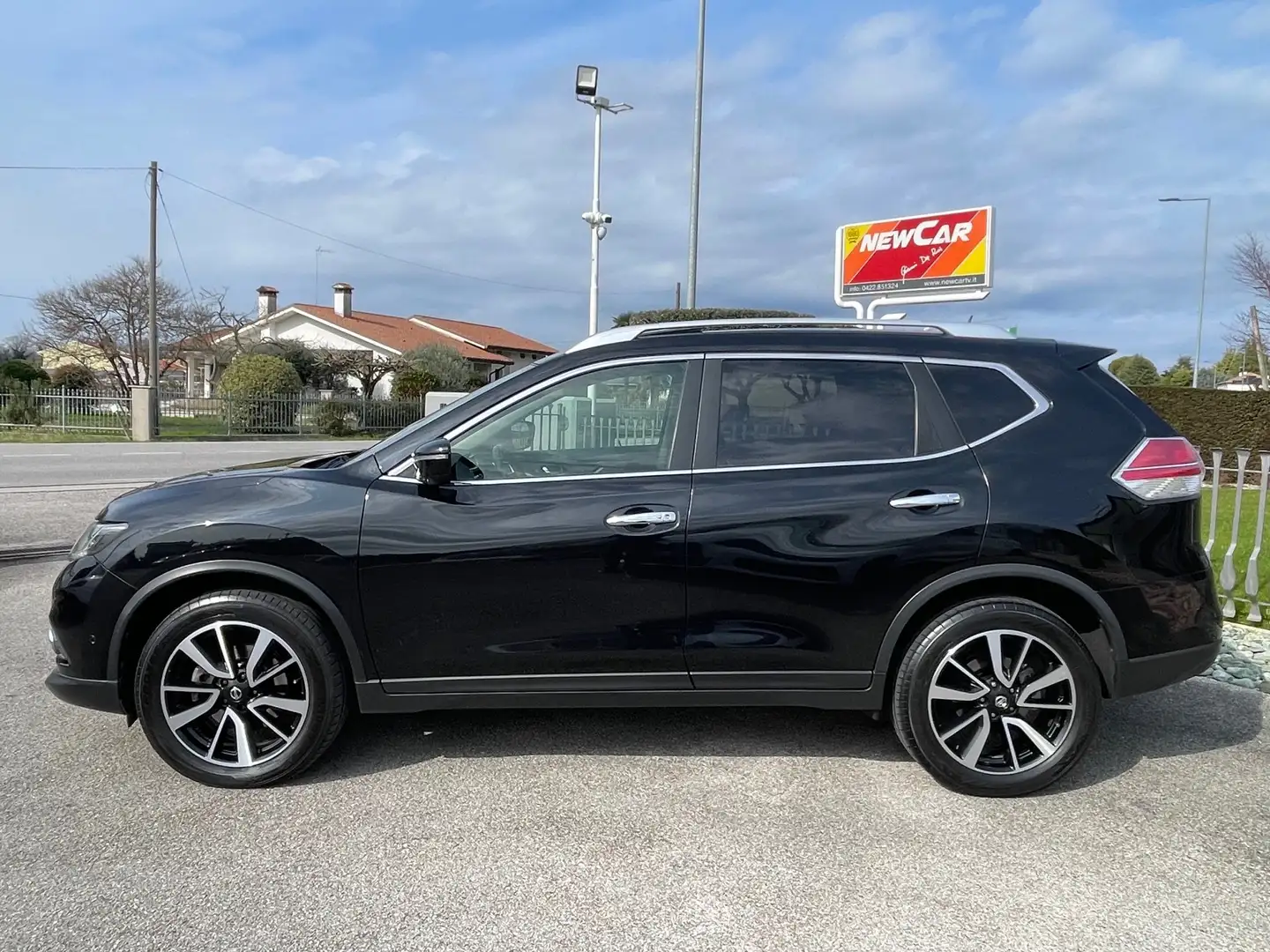Nissan X-Trail X-Trail 2.0 dCi Tekna 4wd xtronic Nero - 2