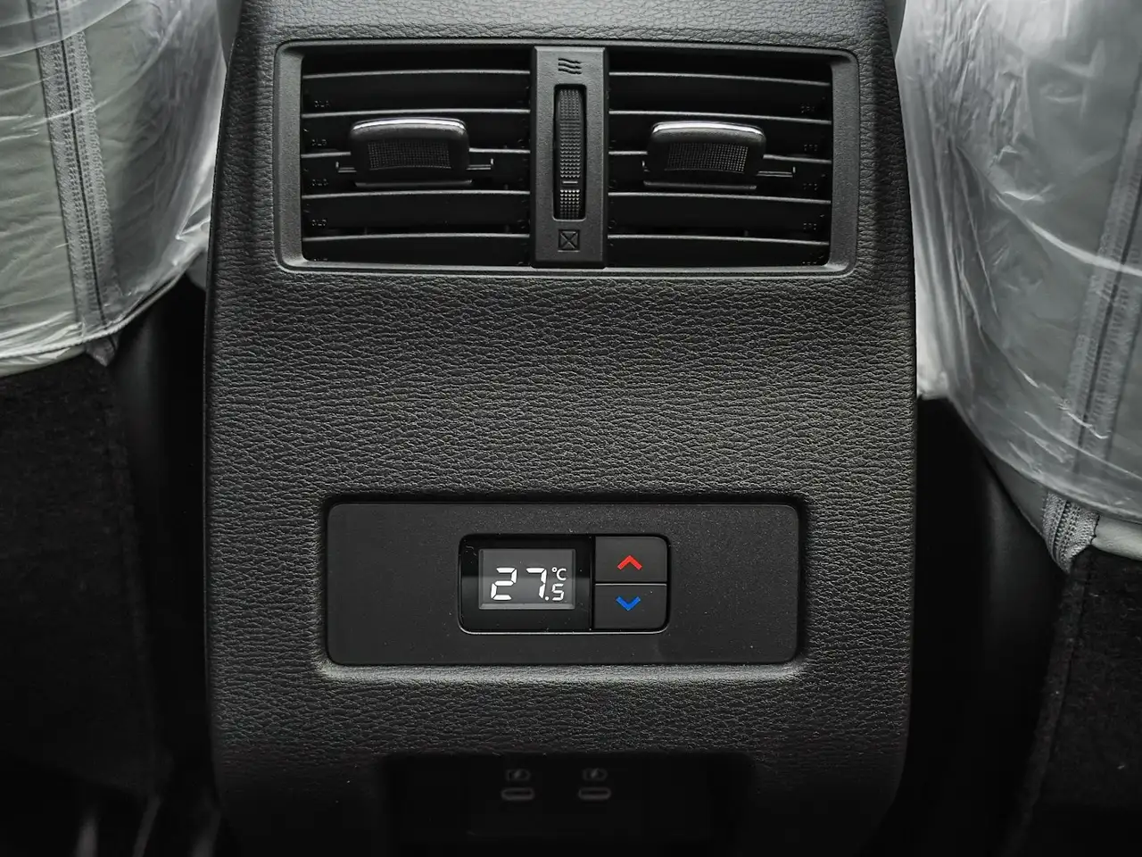 Mitsubishi Outlander снимка Mitsubishi Outlander
