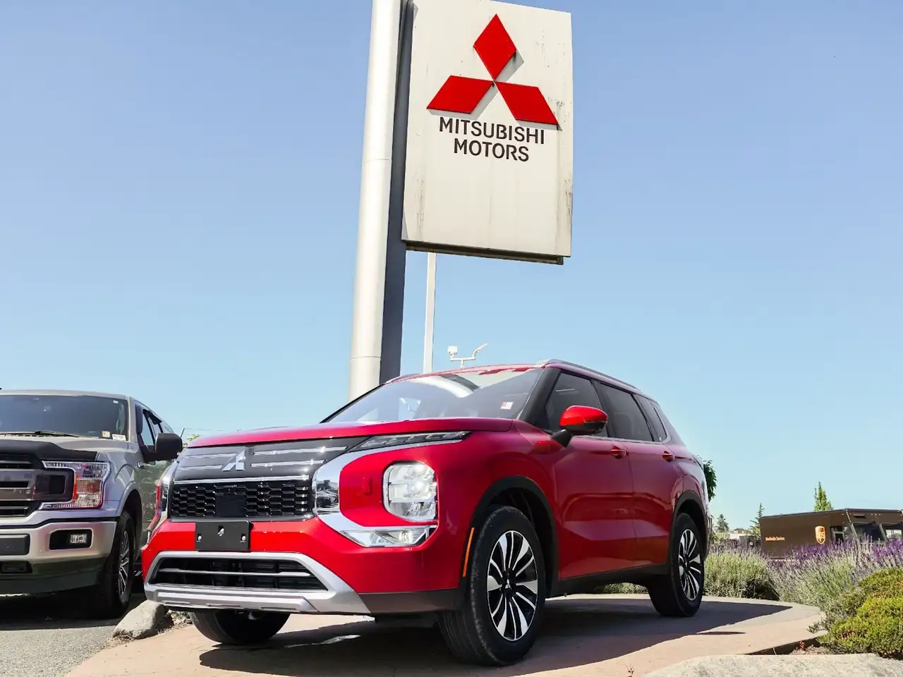 Mitsubishi Outlander снимка Mitsubishi Outlander