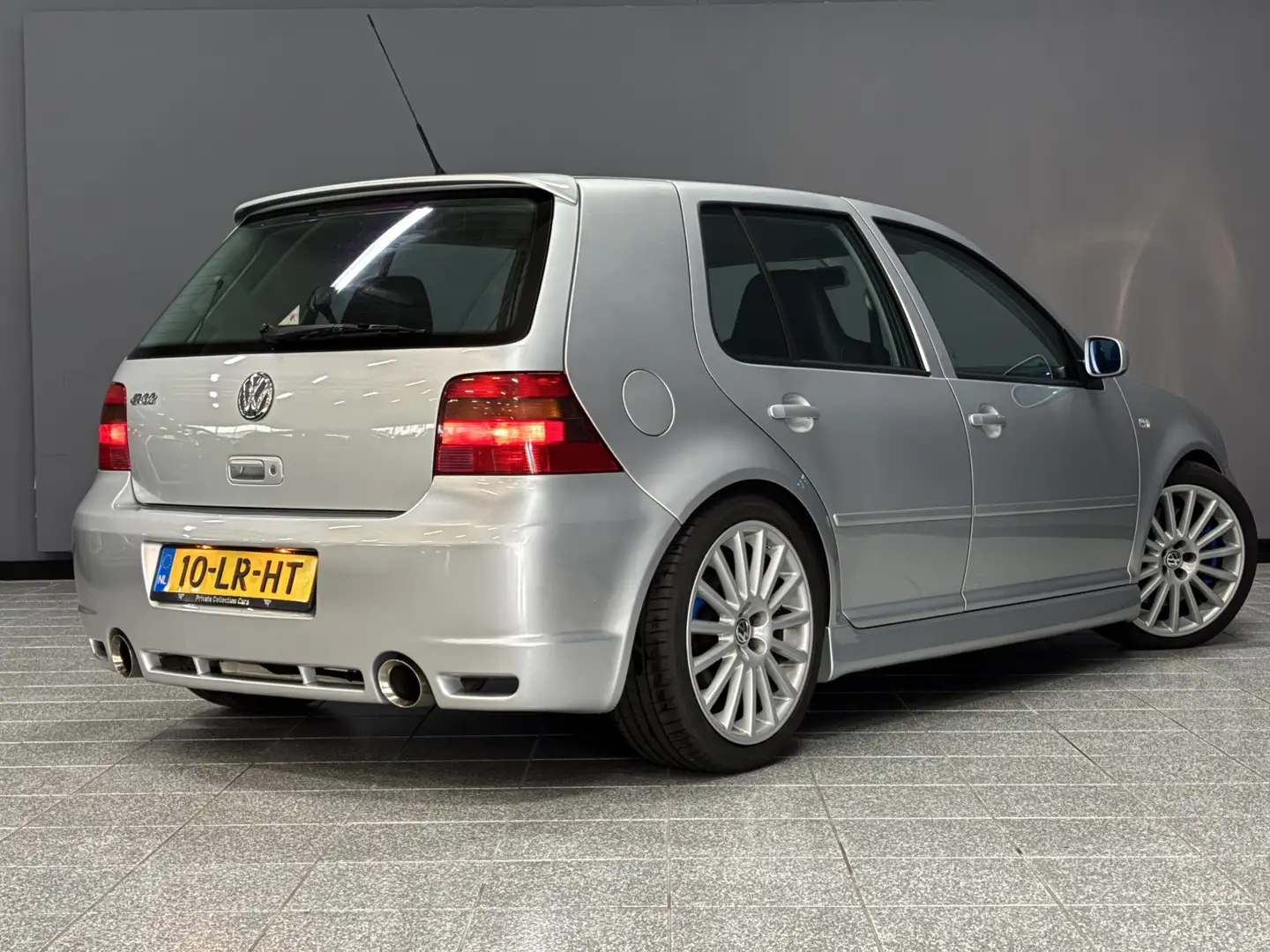 Volkswagen Golf 3.2 V6 R32 4Motion Origineel Nederlands Grijs - 2