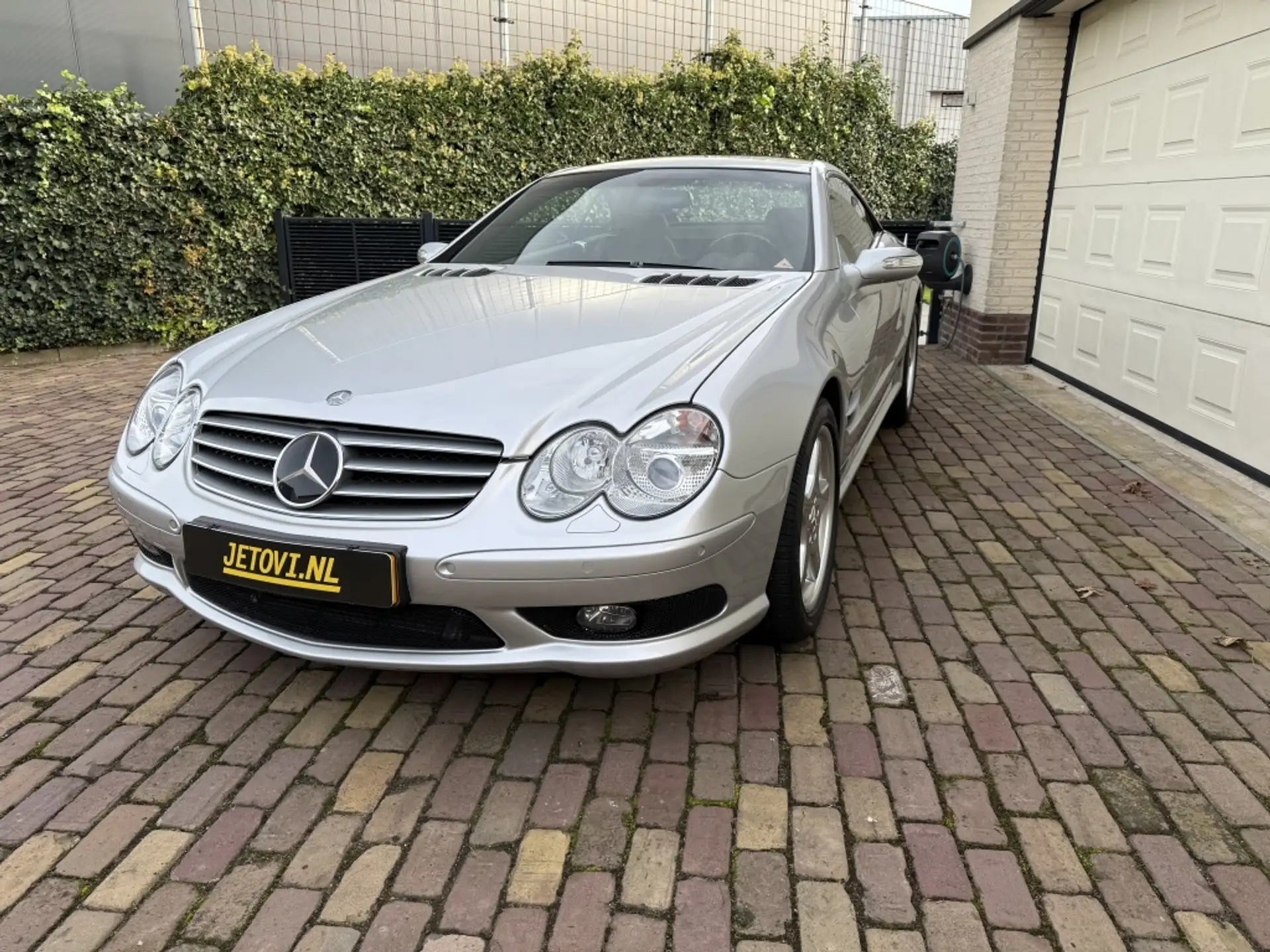 Mercedes-Benz SL-Class SL 600 2004 회색 사진 3