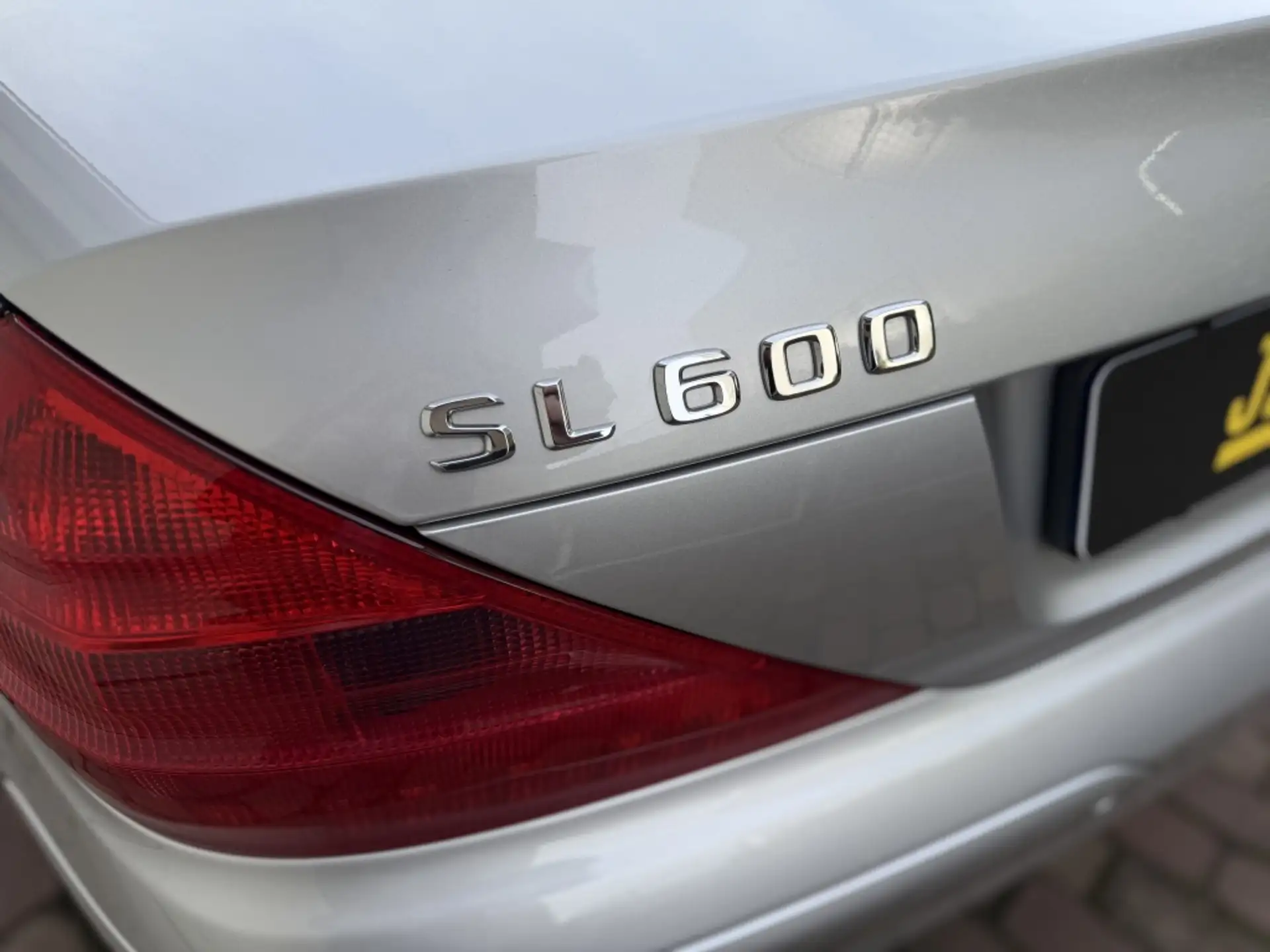 Mercedes-Benz SL-Class SL 600 2004 회색 사진 7