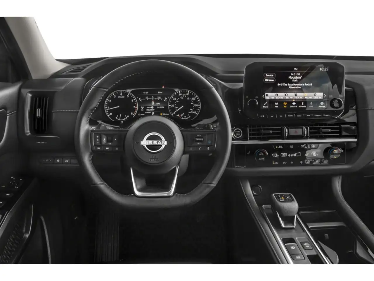 Nissan Pathfinder снимка Nissan Pathfinder