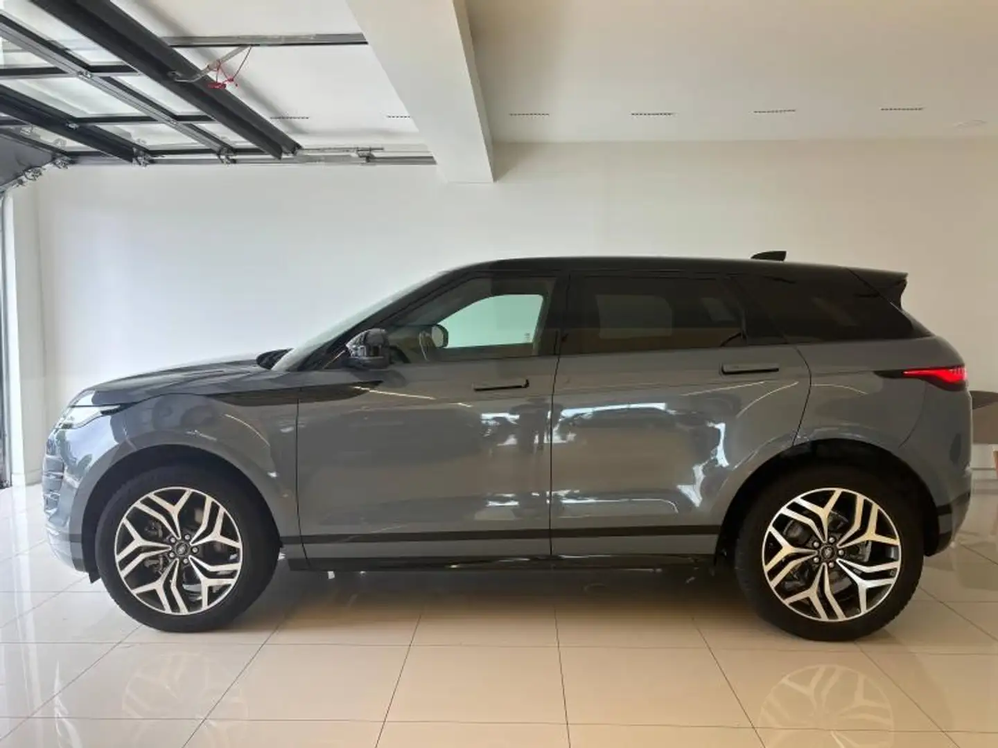 Land Rover Range Rover Evoque 2.0 P200 Flex Fuel HSE R-Dynamic  AWD BVA Mark III Gris - 2