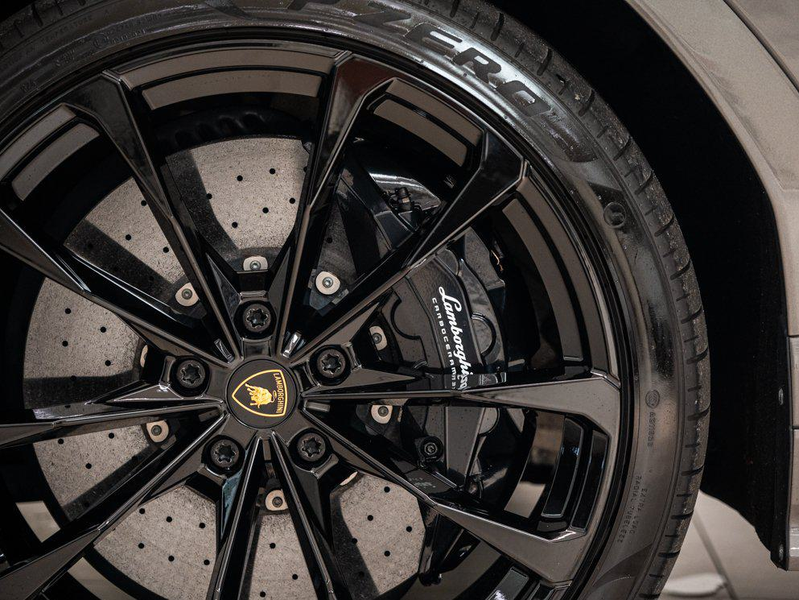 Lamborghini Urus Urus 4.0 BiTurbo V8 — photo 10