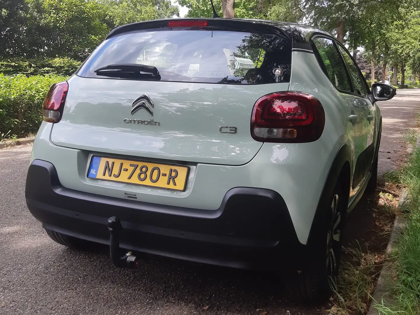 Citroen C3 C3 1.2 PureTech Shine Groen - 2