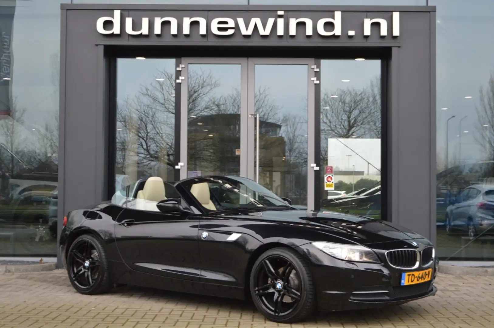 BMW Z4 Roadster sDrive23i Executive *Leder*Clima*Navi Černá - 2