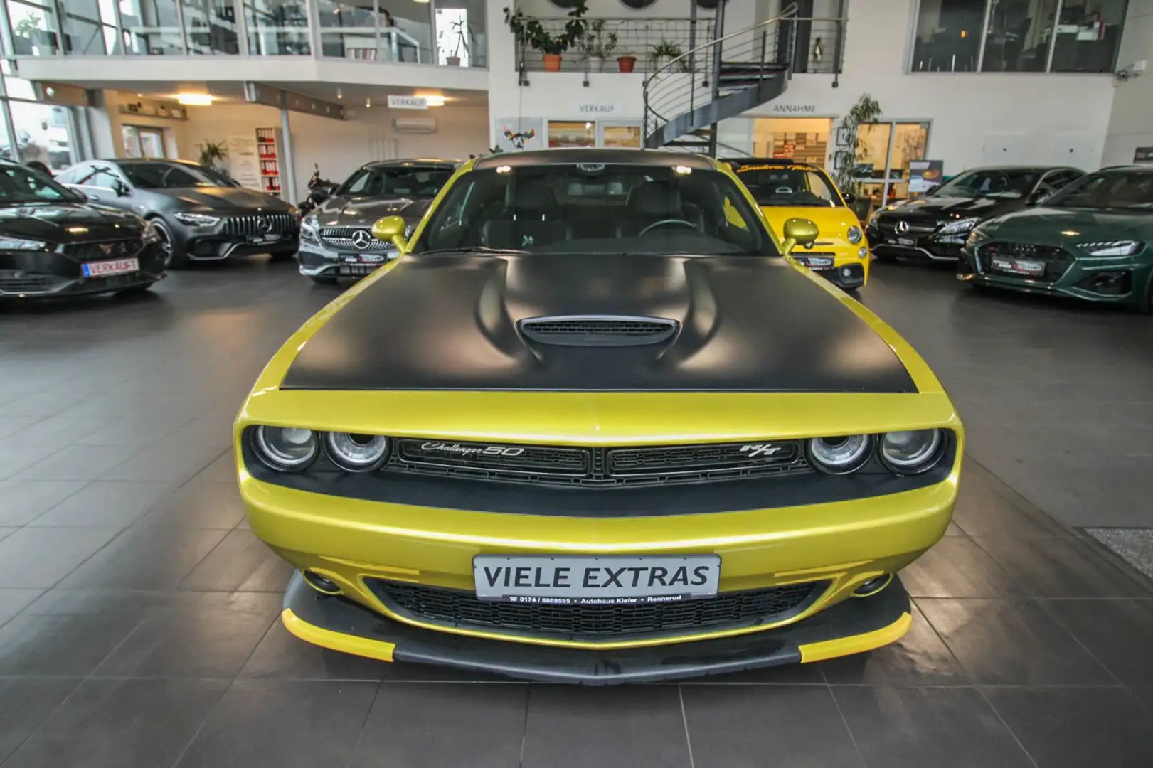 Dodge Challenger R/T SCAT PACK 392/50th Anniversary Ed Žlutá - 2