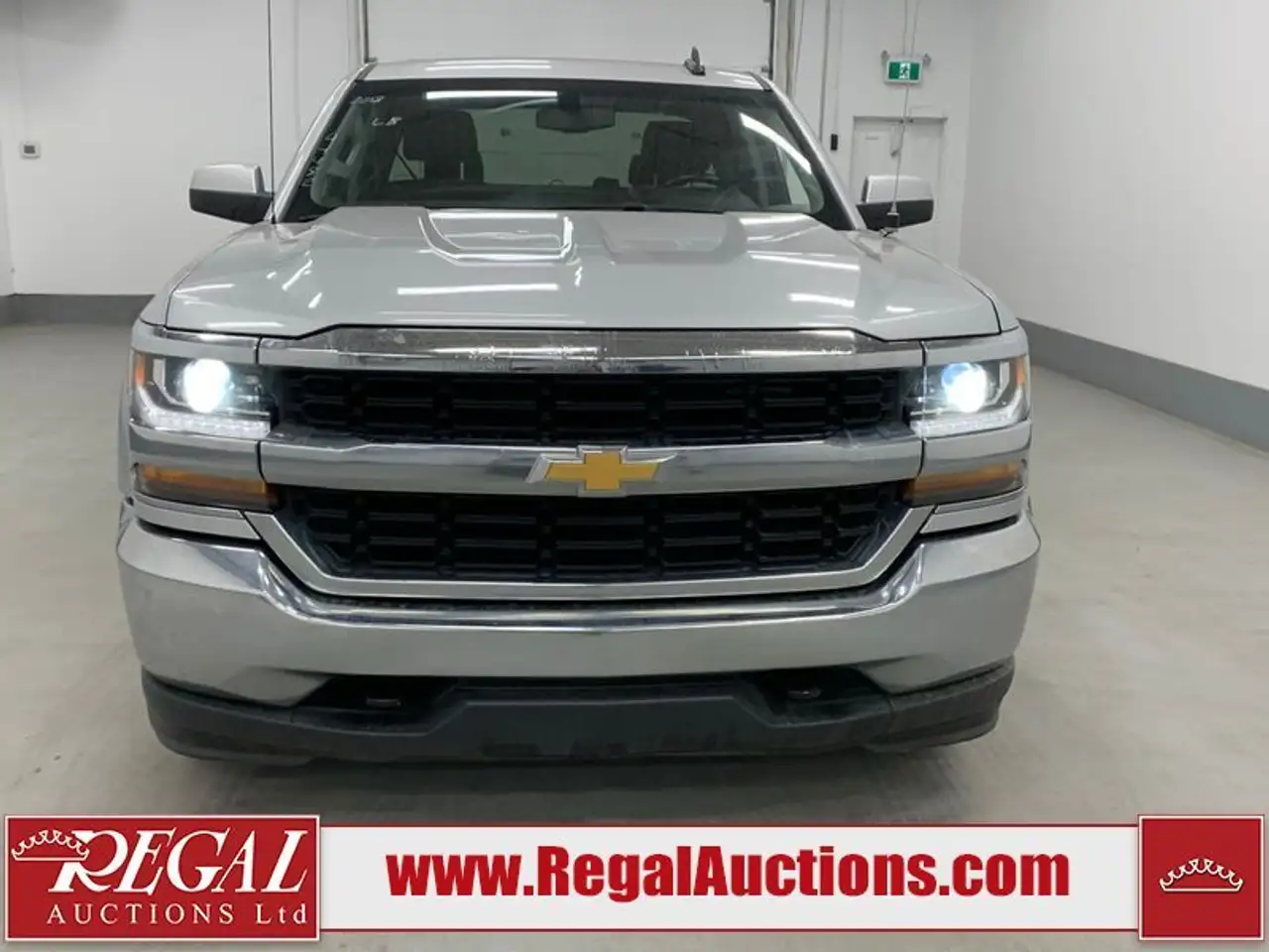 Chevrolet Silverado 1500 снимка Chevrolet Silverado 1500