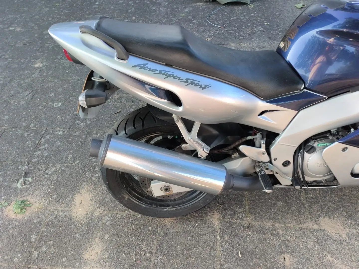 Yamaha TT 600 Yamaha 600 tundercat km is ongeveer en vermogen oo Bleu - 1