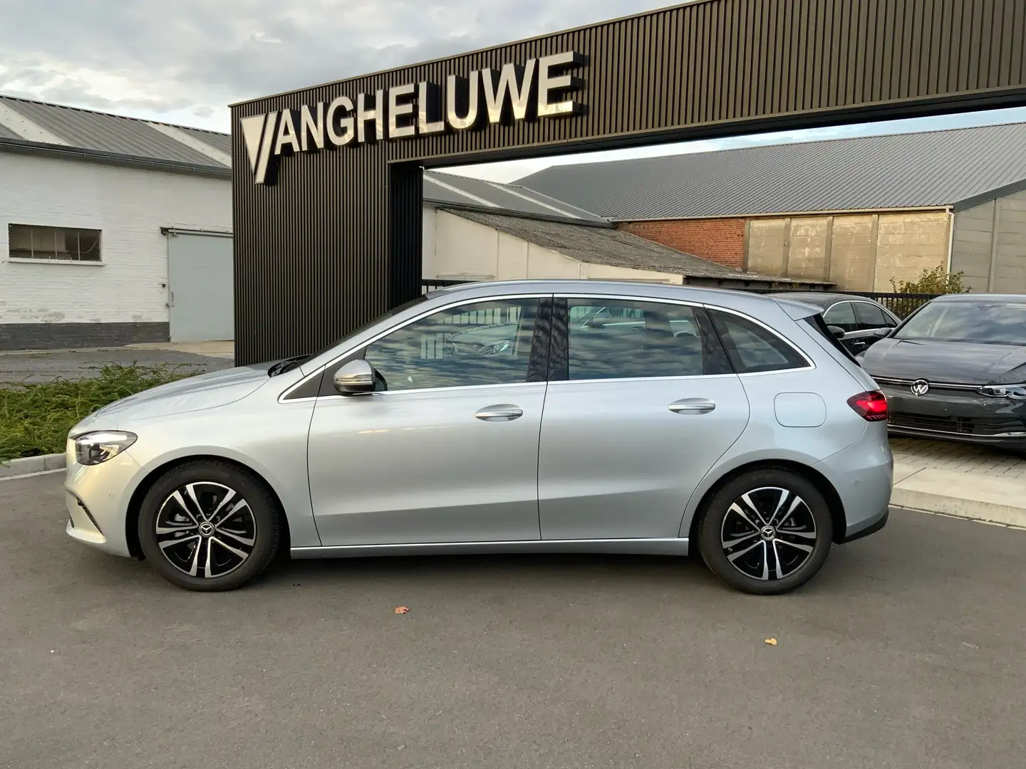 Mercedes-Benz B 180 7G-DCT Progressive Advanced Argent - 1