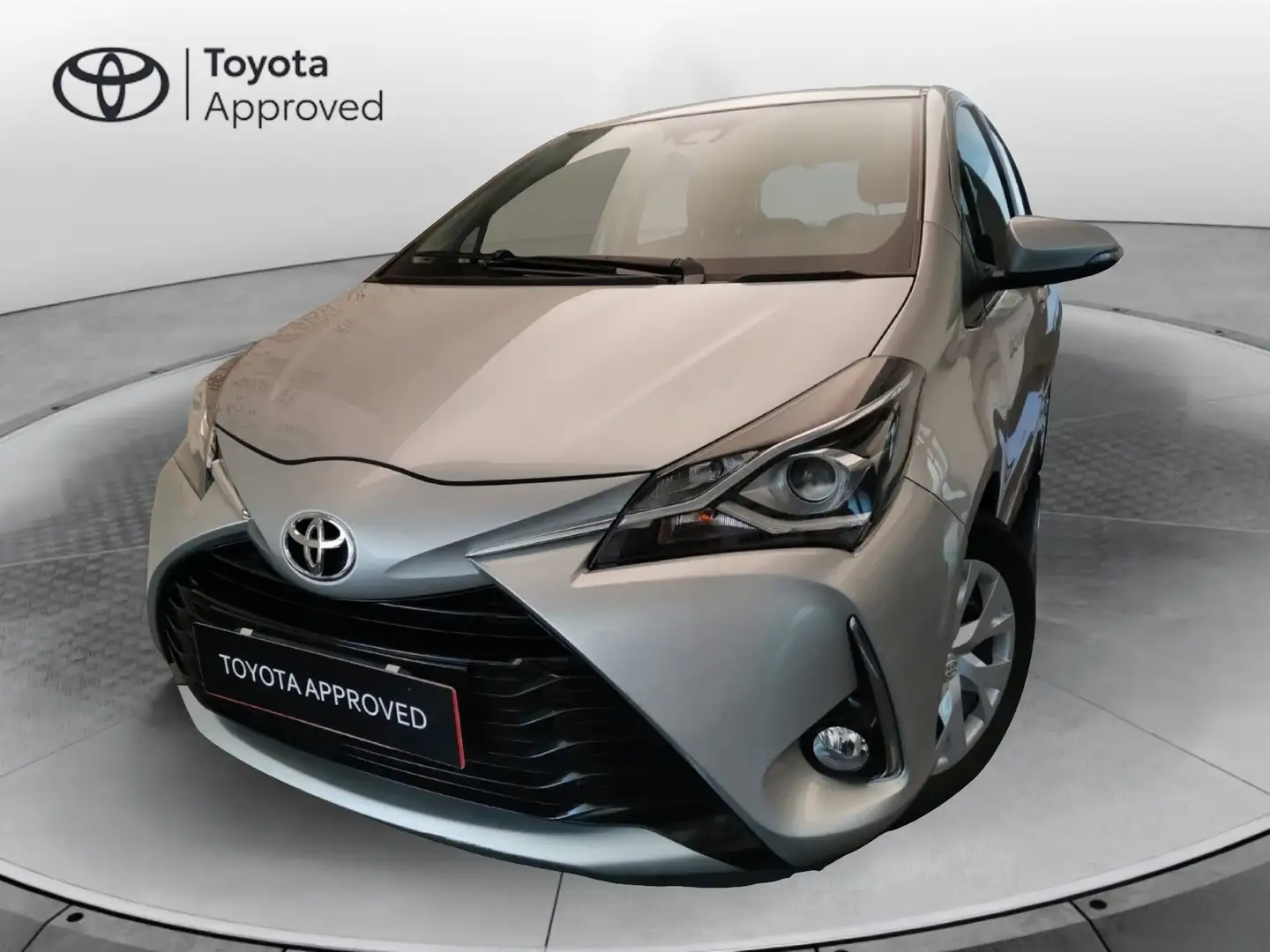 Toyota Yaris Yaris 1.0 72 CV 5 porte Active Gris - 1