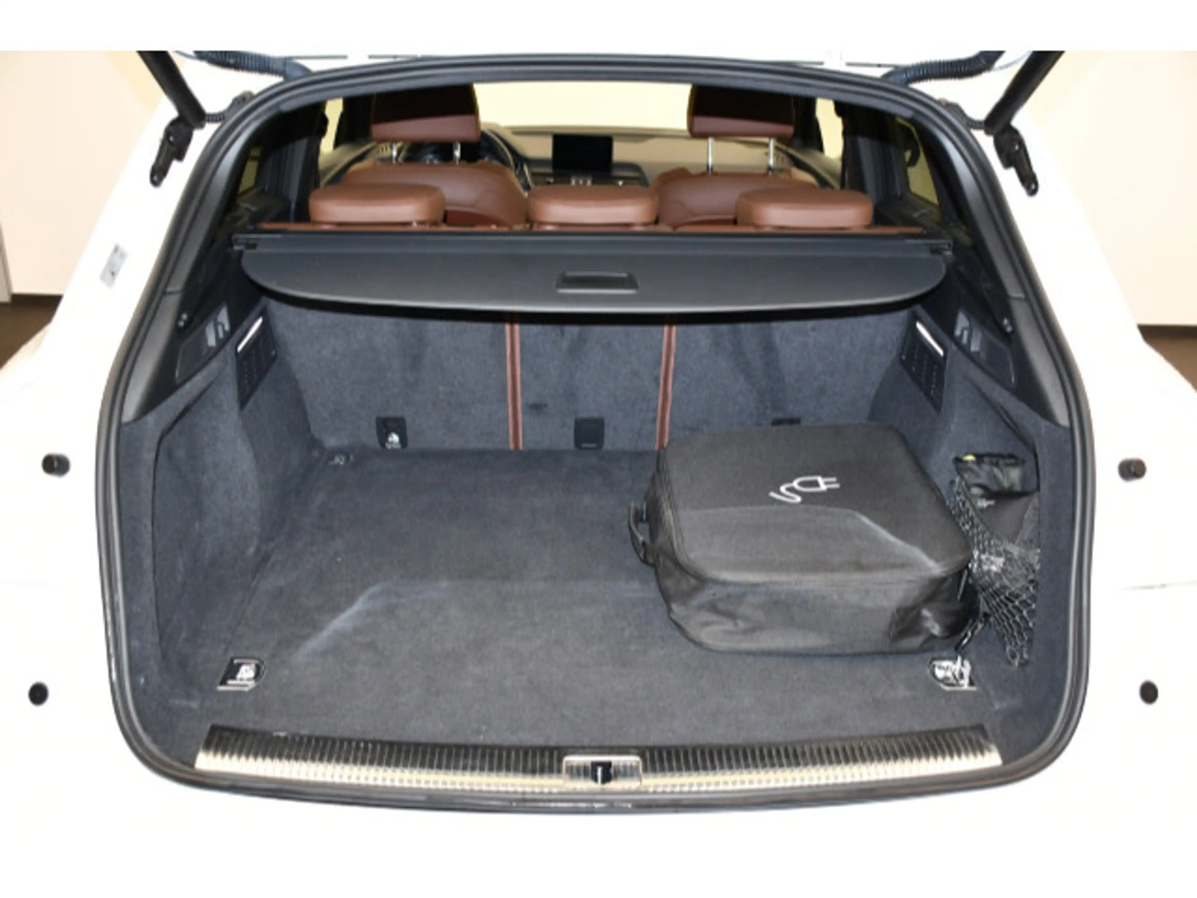 Audi Q5 55 TFSIe S-tronic quattro Pano/Tempo/Einparkh — photo 12