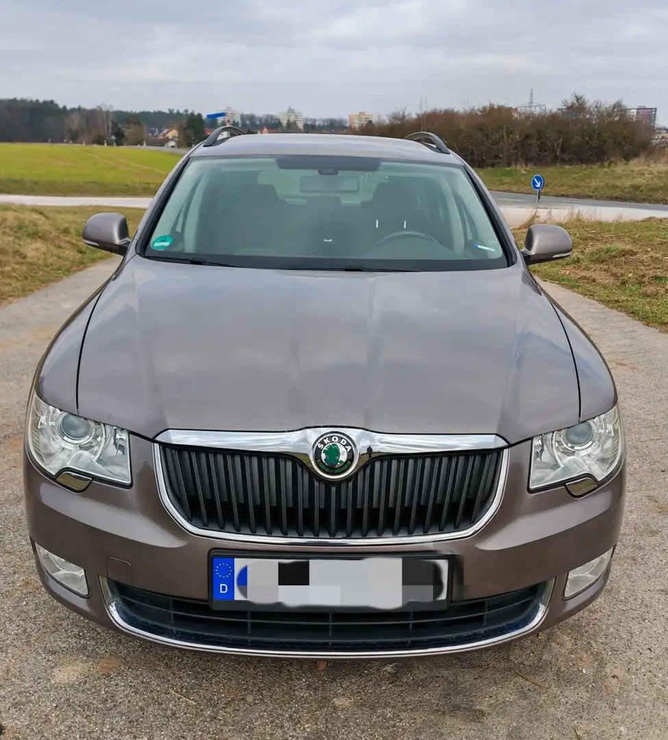 Skoda Superb Combi 1.8 TSI FAMILY - 2