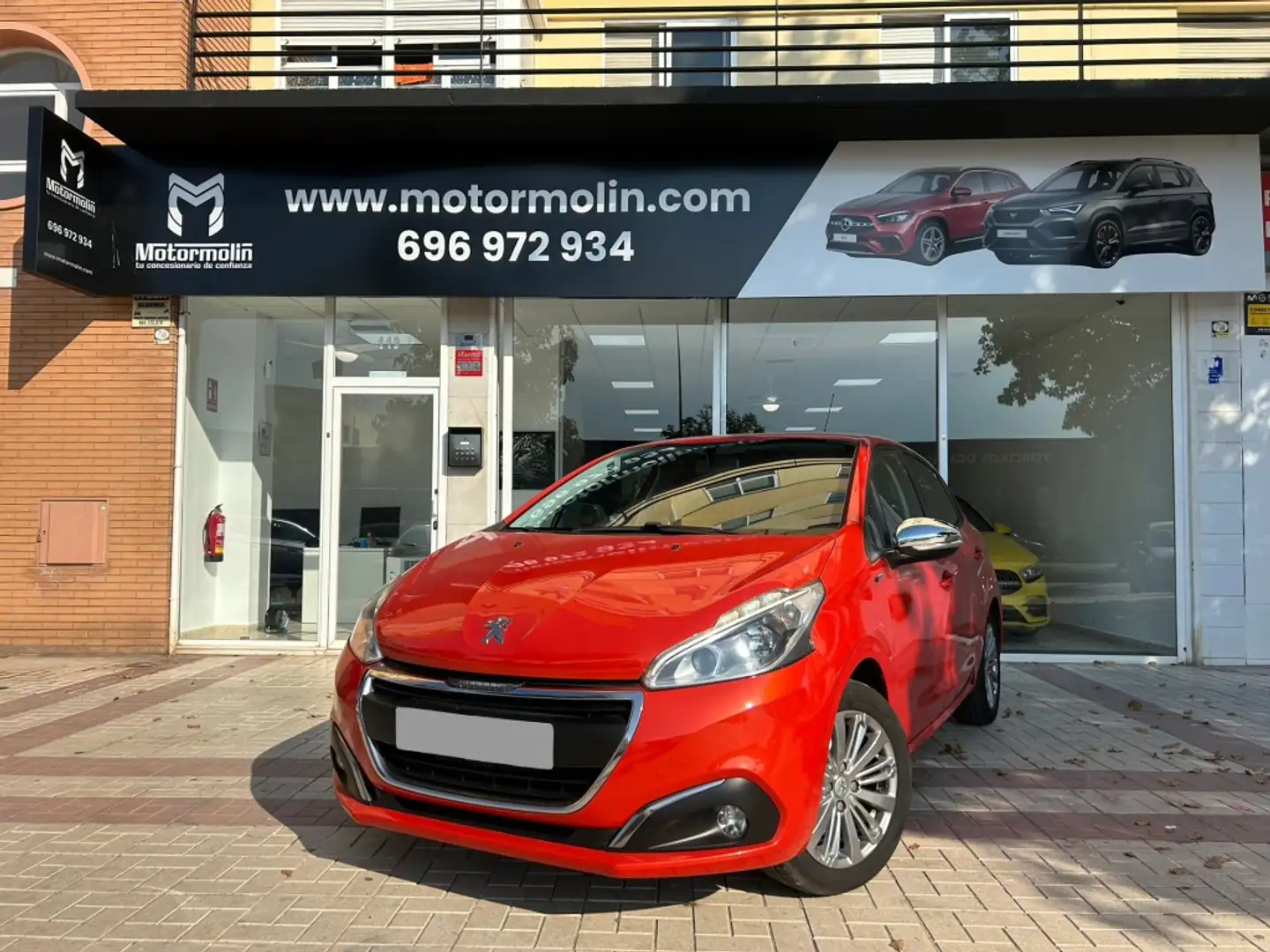 Peugeot 208 1.2 PureTech Style 82 Naranja - 1