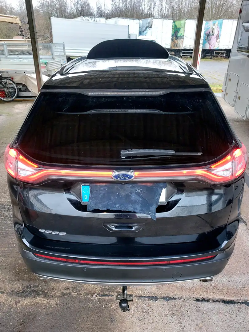 Ford Edge Edge+2.0+TDCi+4x4+Titanium Černá - 2