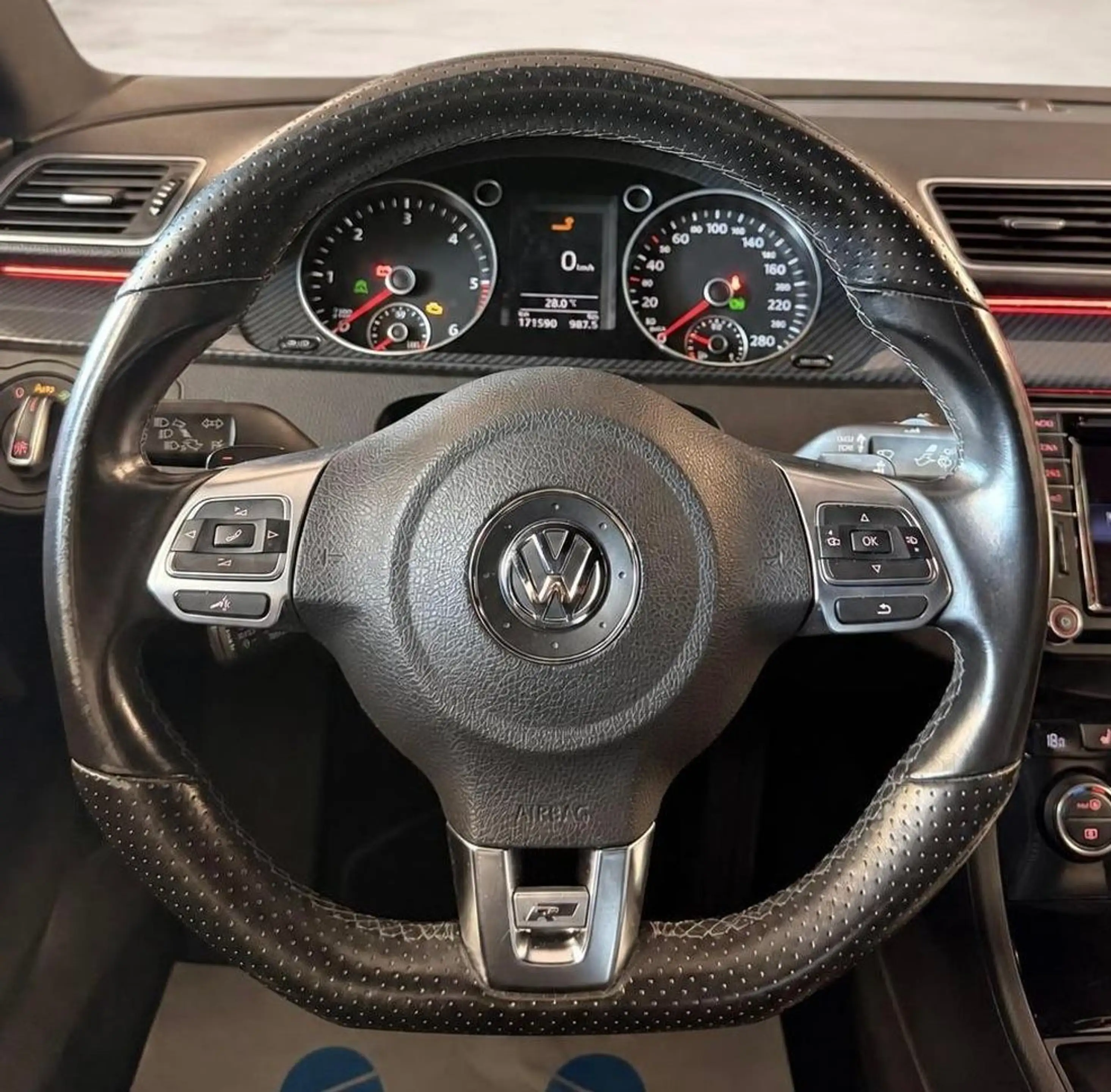 Volkswagen CC R-Line 2.0 TDI Dynamic Black KEYLESS/KAMERA — photo 15