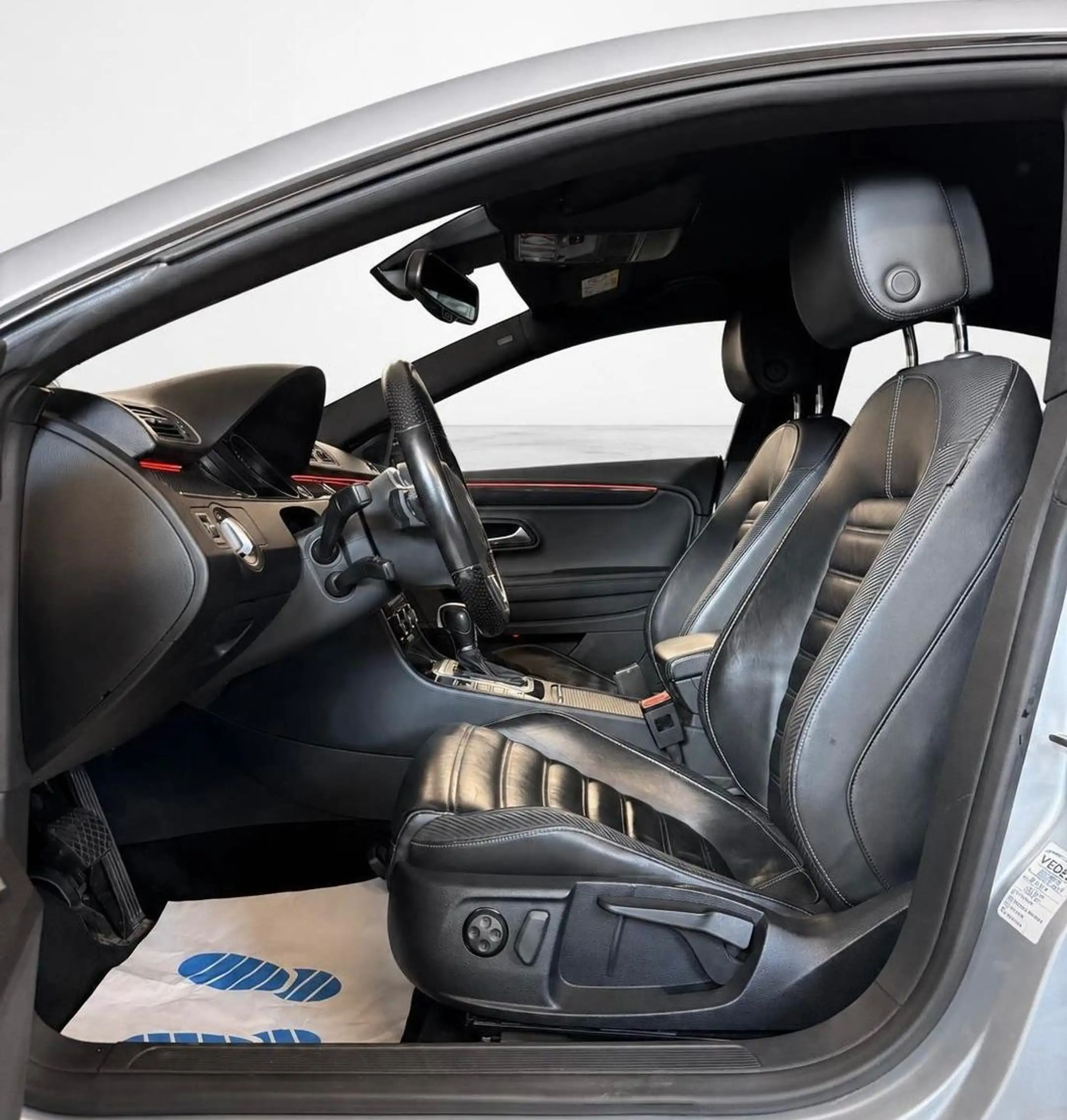 Volkswagen CC R-Line 2.0 TDI Dynamic Black KEYLESS/KAMERA — photo 10