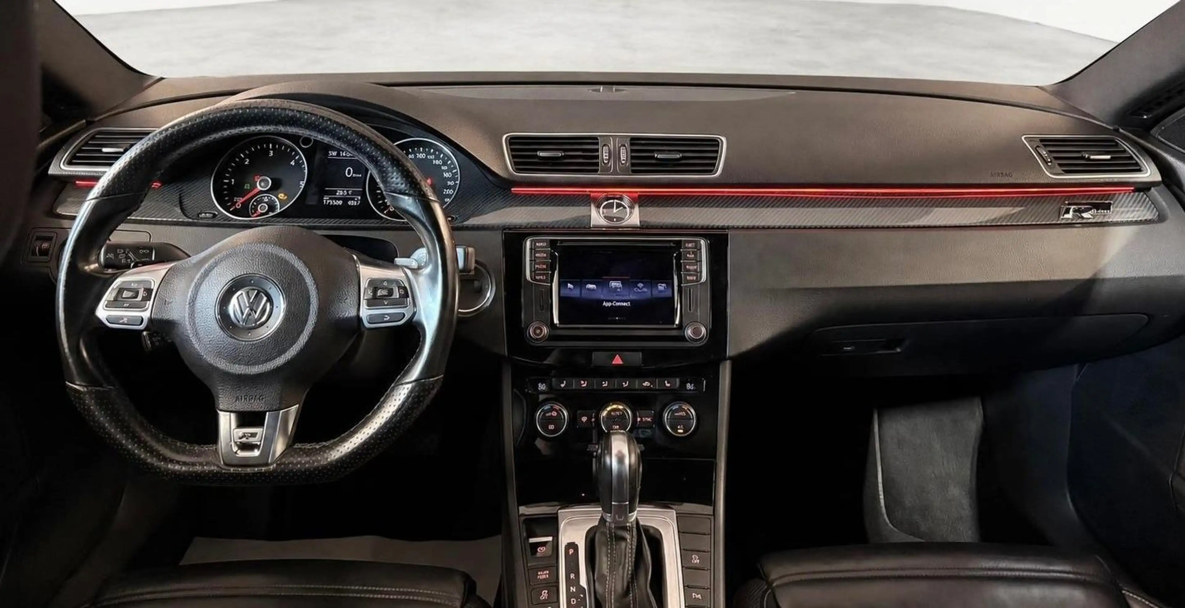 Volkswagen CC R-Line 2.0 TDI Dynamic Black KEYLESS/KAMERA — photo 14