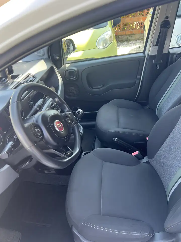 Fiat Panda CROSS 1.0 FIREFLY SES HYBRID (51 KW), миниатюра 8