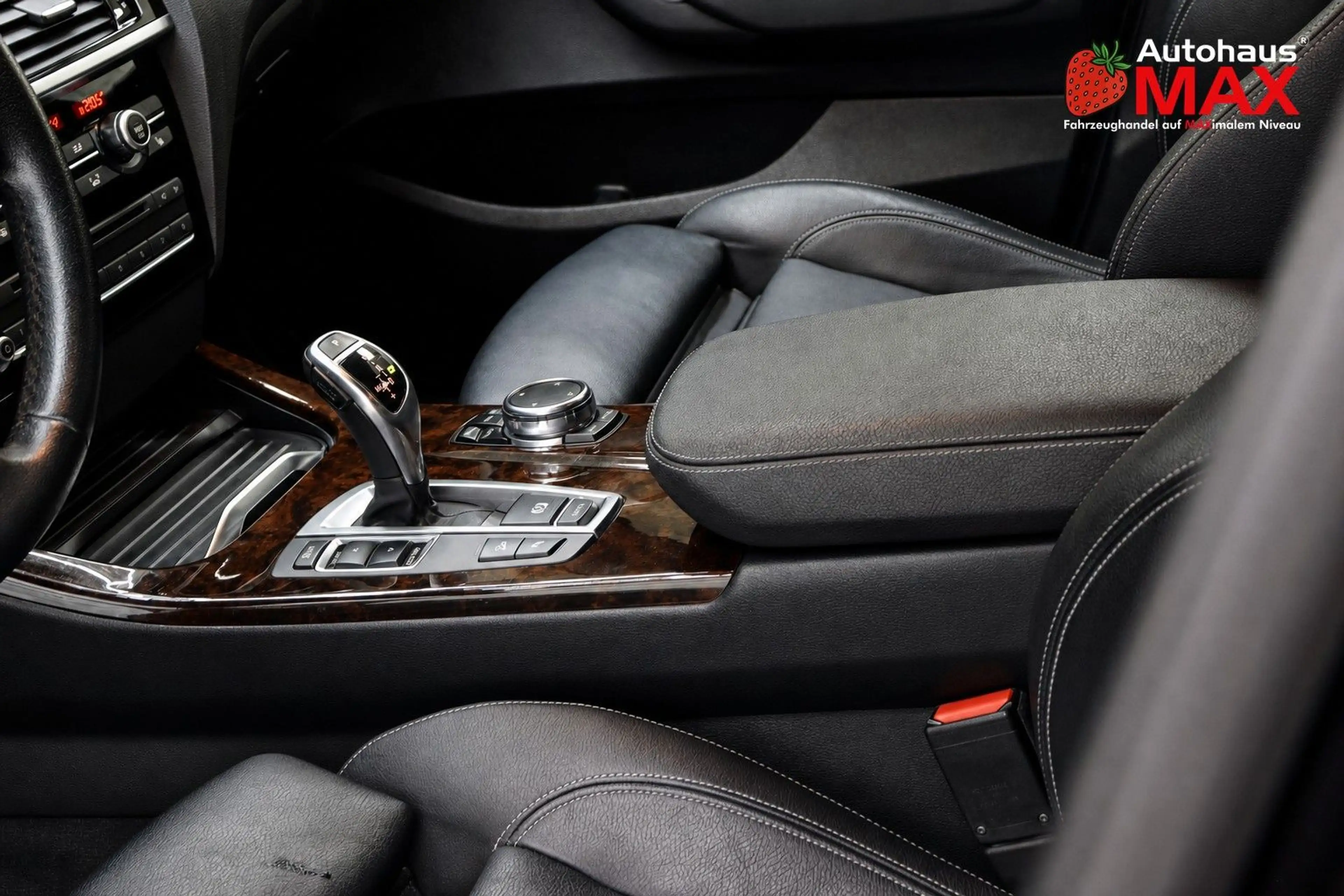 BMW X4 xDrive30d~4xSZH~SpurH~AHK~TotW — photo 13