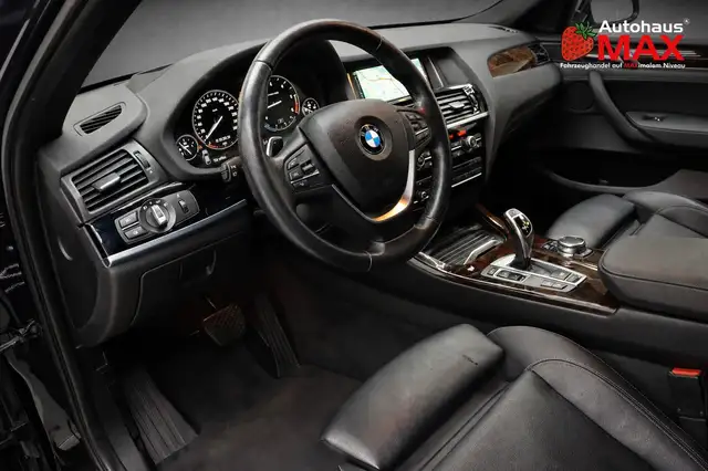 BMW X4 view 12